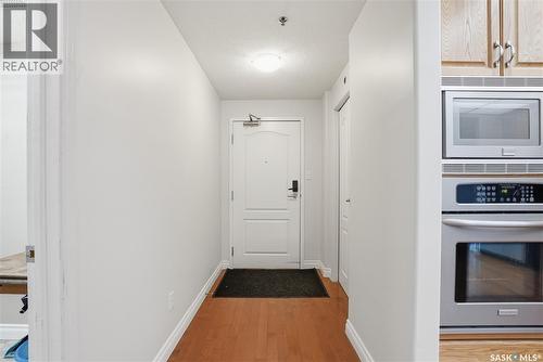 305 303 5Th Avenue, Saskatoon, SK - Indoor Photo Showing Other Room