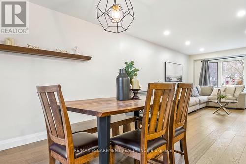 1 Parkway Place, Hamilton, ON - Indoor Photo Showing Dining Room