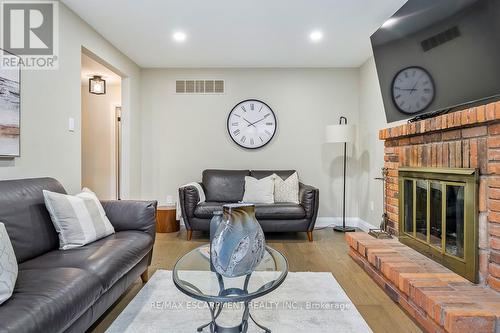 1 Parkway Place, Hamilton, ON - Indoor With Fireplace