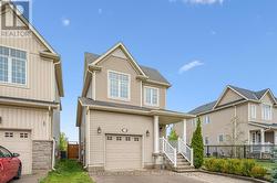 151 COURTNEY STREET Centre Wellington (Fergus), ON N1M 0E2