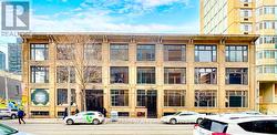 301 - 14 MCCAUL STREET  Toronto, ON M5T 1V6