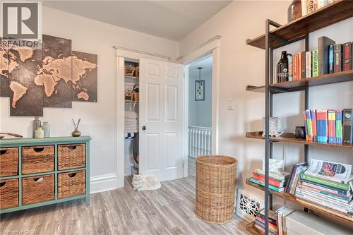 37 Cliff Avenue, Hamilton, ON - Indoor