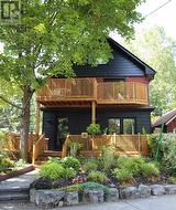 UPPER APT. - 170 FAIRVIEW AVENUE Toronto, ON M6P 3A5