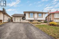 138 GREENINGDON Drive  Hamilton, ON L9A 3A9