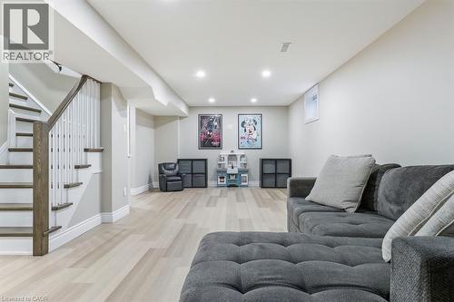 1 Parkway Place, Hamilton, ON - Indoor