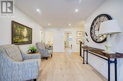 Upper flex room - 