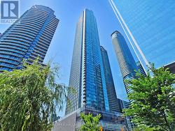 1905 - 10 YORK STREET  Toronto, ON M5J 0E1