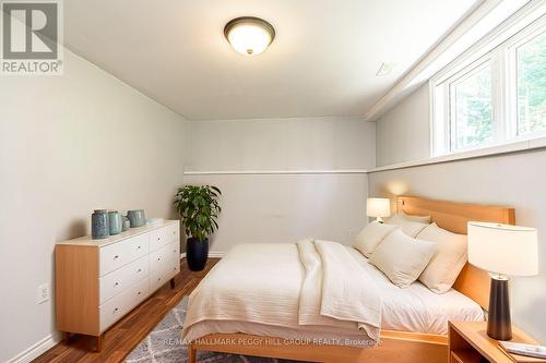 122 Trout Lane, Tiny, ON - Indoor Photo Showing Bedroom