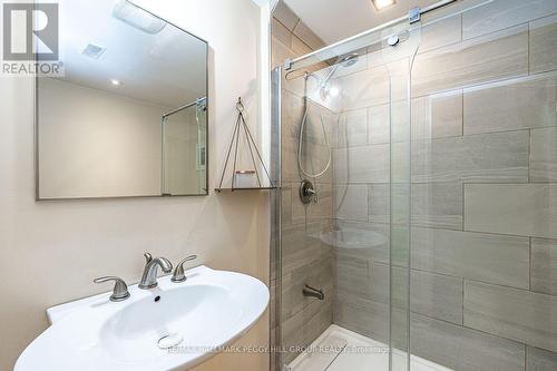 122 Trout Lane, Tiny, ON - Indoor Photo Showing Bathroom