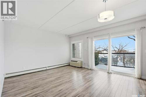 504 550 4Th Avenue N, Saskatoon, SK - Indoor Photo Showing Other Room