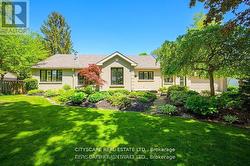 885 LONG DRIVE  Burlington, ON L7T 3J8