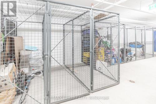 613 - 8888 Yonge Street, Richmond Hill, ON - Indoor With Storage