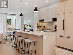 31 528 E 2ND STREET  North Vancouver, BC V7L 0G8