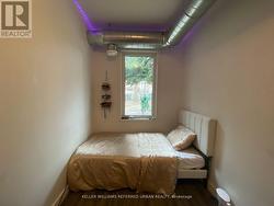 ROOM 3 - 344 BARTLETT AVENUE N  Toronto, ON M6H 3G7