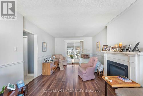 68 Pine Street S, Thorold (Thorold Downtown), ON - Indoor Photo Showing Living Room With Fireplace