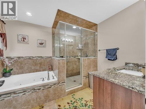 4795 Periwinkle Crescent, Windsor, ON - Indoor Photo Showing Bathroom