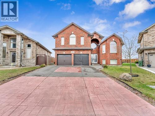 4795 Periwinkle Crescent, Windsor, ON - Outdoor With Facade