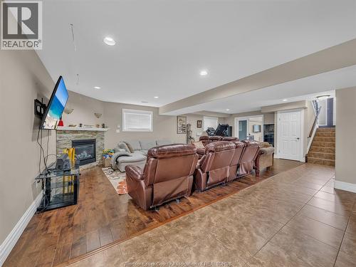 4795 Periwinkle Crescent, Windsor, ON - Indoor With Fireplace