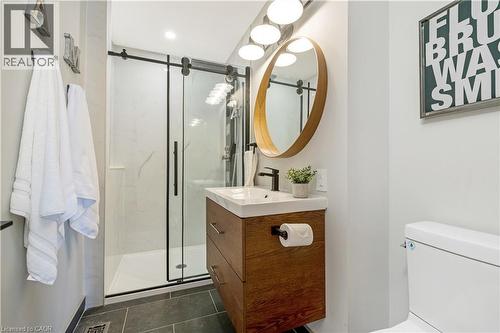 6827 Second Line, Fergus, ON - Indoor Photo Showing Bathroom