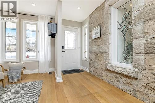 6827 Second Line, Fergus, ON - Indoor Photo Showing Other Room