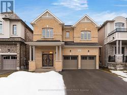 34 VALLEO STREET  Georgina, ON L4P 0K1