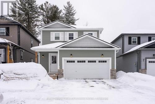 15 QUINN FOREST DRIVE  Bracebridge (Macaulay), ON P1L 0C8