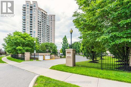 1809 - 220 FORUM DRIVE  Mississauga, ON L4Z 4K1