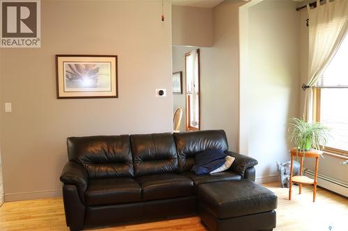 1001 Mark Avenue, Moosomin, SK - Indoor Photo Showing Living Room