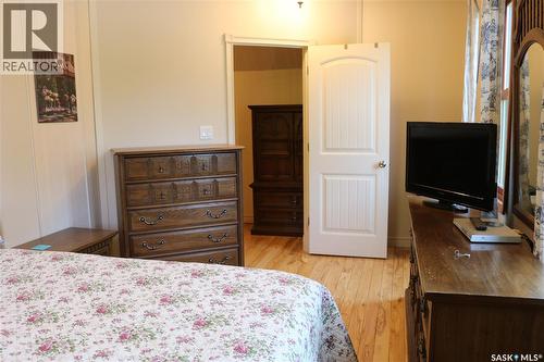 1001 Mark Avenue, Moosomin, SK - Indoor Photo Showing Bedroom