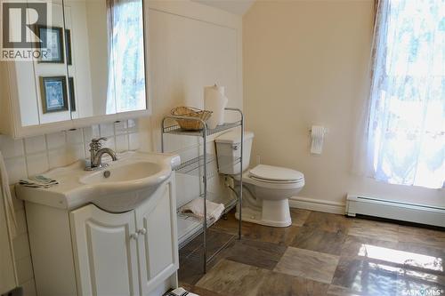 1001 Mark Avenue, Moosomin, SK - Indoor Photo Showing Bathroom