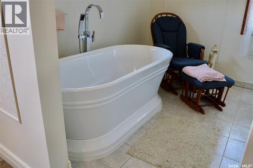 1001 Mark Avenue, Moosomin, SK - Indoor Photo Showing Bathroom