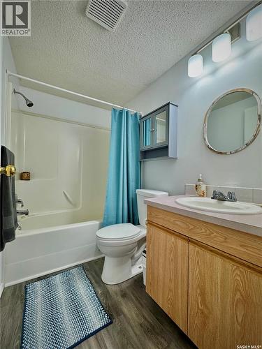 317 Riedel Avenue E, Langenburg, SK - Indoor Photo Showing Bathroom