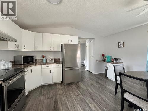 317 Riedel Avenue E, Langenburg, SK - Indoor Photo Showing Kitchen With Stainless Steel Kitchen