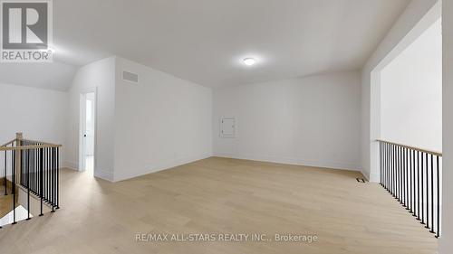 5 Vern Robertson Gate, Uxbridge, ON - Indoor Photo Showing Other Room