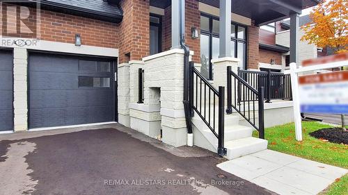 5 Vern Robertson Gate, Uxbridge, ON - Outdoor
