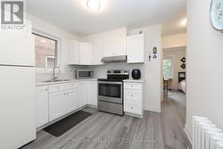 MAIN - 459 HOPEWELL AVENUE Toronto, ON M6E 2S4