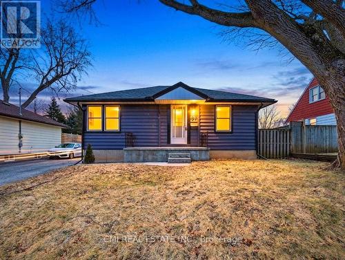 97 STEWART AVENUE  Cambridge, ON N1R 2V1