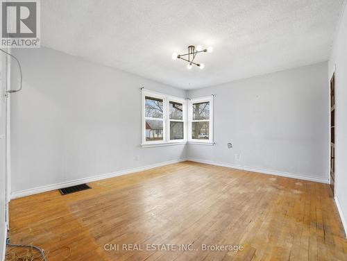 97 Stewart Avenue, Cambridge, ON - Indoor Photo Showing Other Room