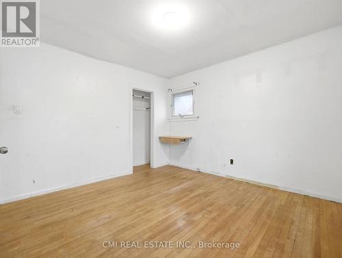 97 Stewart Avenue, Cambridge, ON - Indoor Photo Showing Other Room