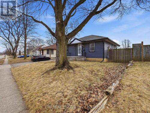 97 Stewart Avenue, Cambridge, ON - Outdoor