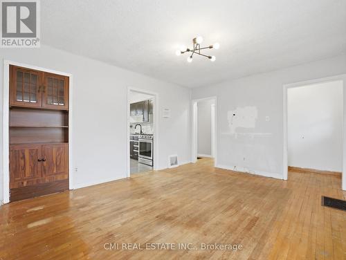 97 Stewart Avenue, Cambridge, ON - Indoor Photo Showing Other Room