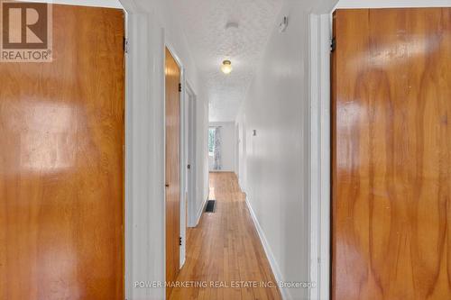 944 Eve Street, Ottawa, ON - Indoor Photo Showing Other Room
