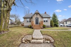 69 IRVINE STREET  Centre Wellington (Elora/Salem), ON N0B 1S0