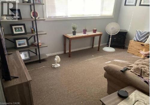 Upper unit living room - 31 Southdale Avenue, Kitchener, ON - Indoor