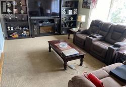 Upper Unit living room - 