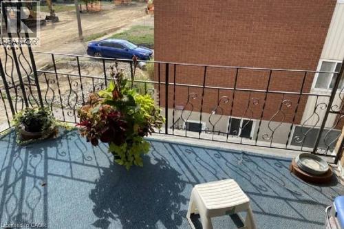 Upper Unit Balcony - 31 Southdale Avenue, Kitchener, ON - Outdoor