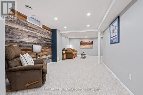 15 Smith Drive, Halton Hills, ON - Indoor Photo Showing Other Room