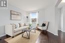 15 Smith Drive, Halton Hills, ON  - Indoor Photo Showing Living Room 