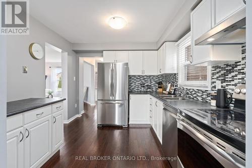 15 Smith Drive, Halton Hills, ON - Indoor Photo Showing Kitchen With Stainless Steel Kitchen With Double Sink