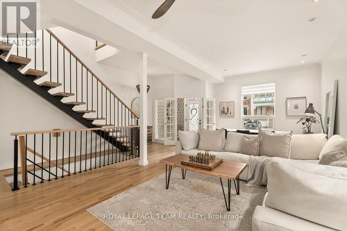 349 Frank Street, Ottawa, ON - Indoor Photo Showing Living Room